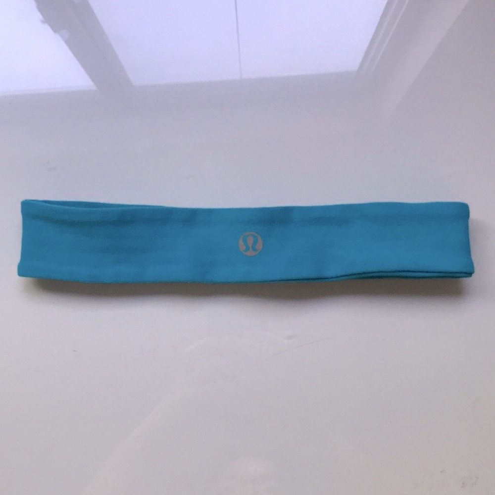Lululemon teal headband